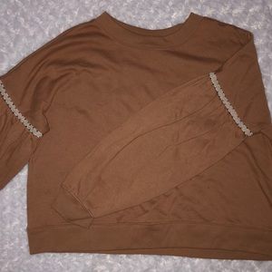 Pearl pleated sleeve top